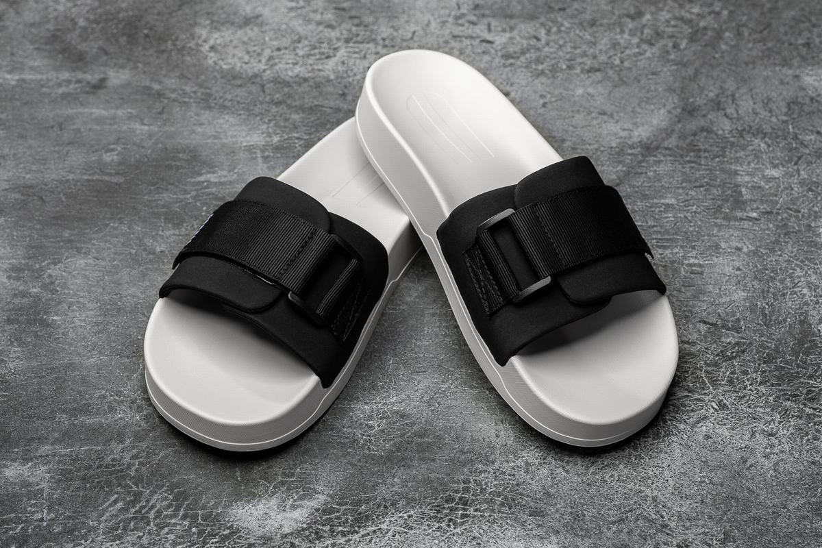 Nobull Adjustable Men's Slides Black White | Australia (TK2086)